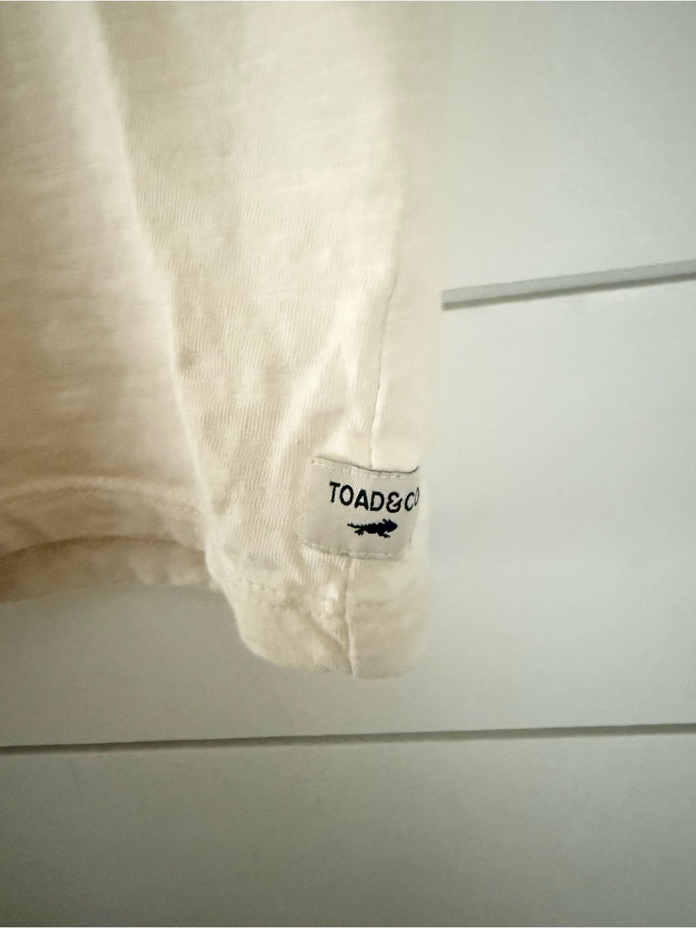 Toad & Co Orgainic Cotton Embroidered Tee - Picture 10 of 12